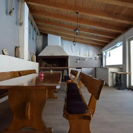 Elefant By Guide Tribalj (Primorsko-Goranska)