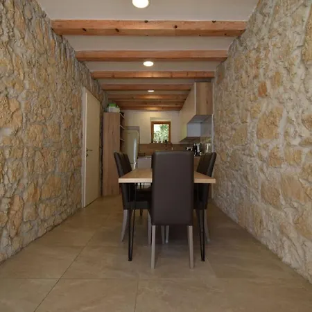 Elefant By Guide Tribalj (Primorsko-Goranska)